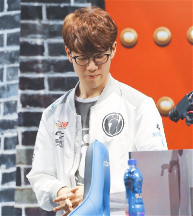 LPL夏季赛第三周趣味数据：AL全队一周内打出18个单杀